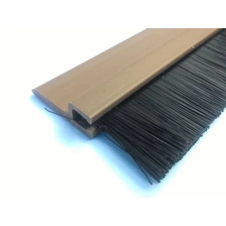 Značkový těsnící kartáček samolepící92,5cm hnědá STRIBO plast