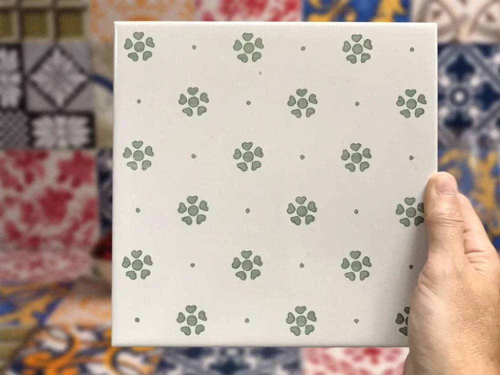 Zlevněný Cuoricini 130 III obklady zelené kytičky sítotisk 20x20 polomat