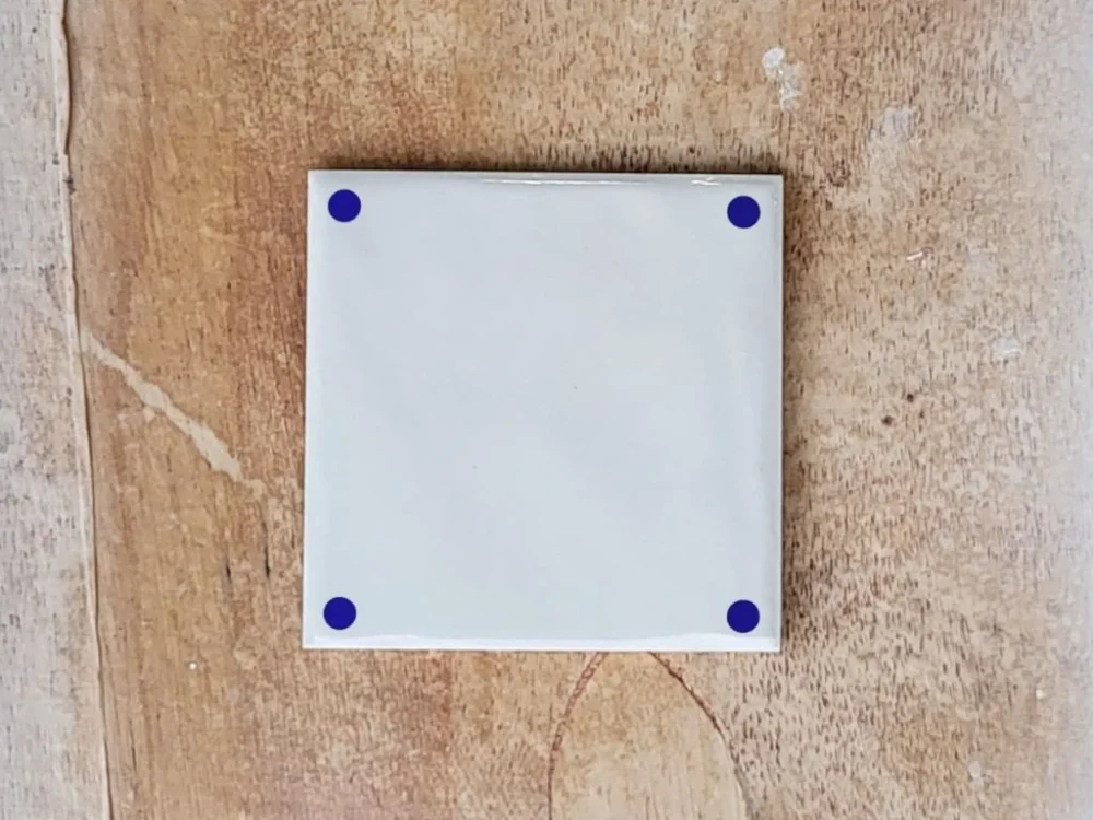 Zlevněný Da Vinci Maioliche Modrý puntík v rozích obklady sítotisk 15x15 lesk S